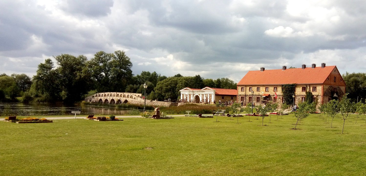 Pakruojis Manor main