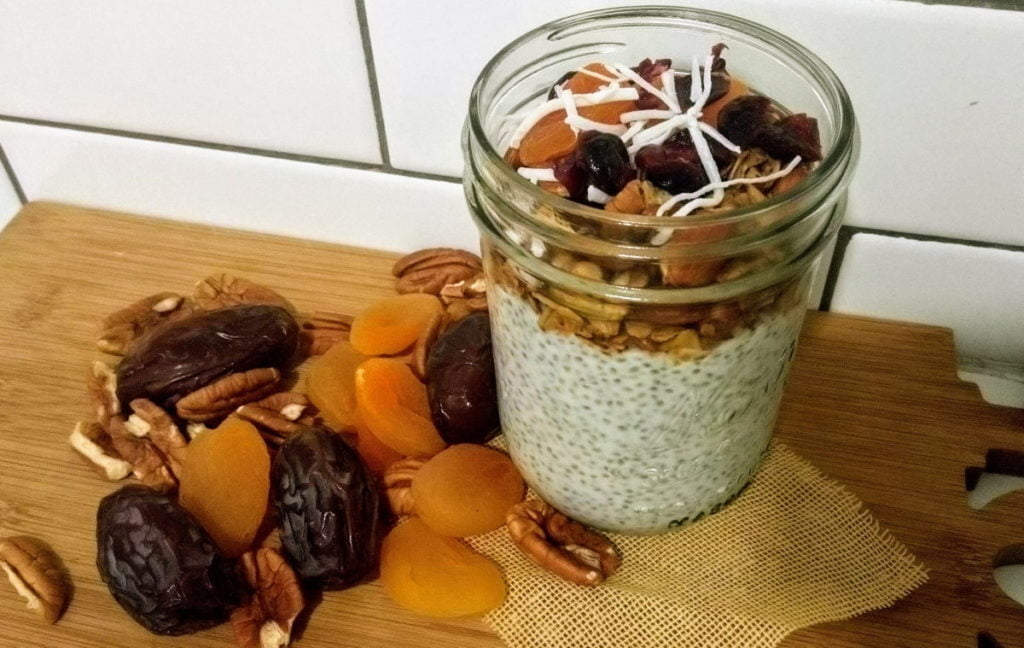 Chia pudding with granola