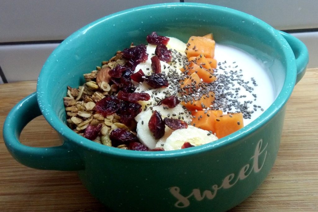 Granola with yogurt and fruit