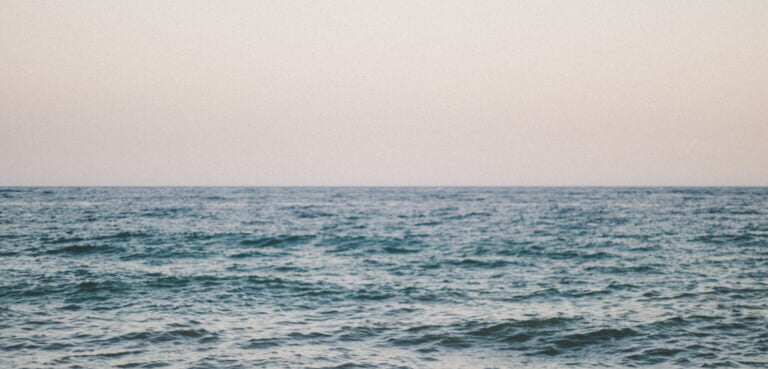 Ocean horizon